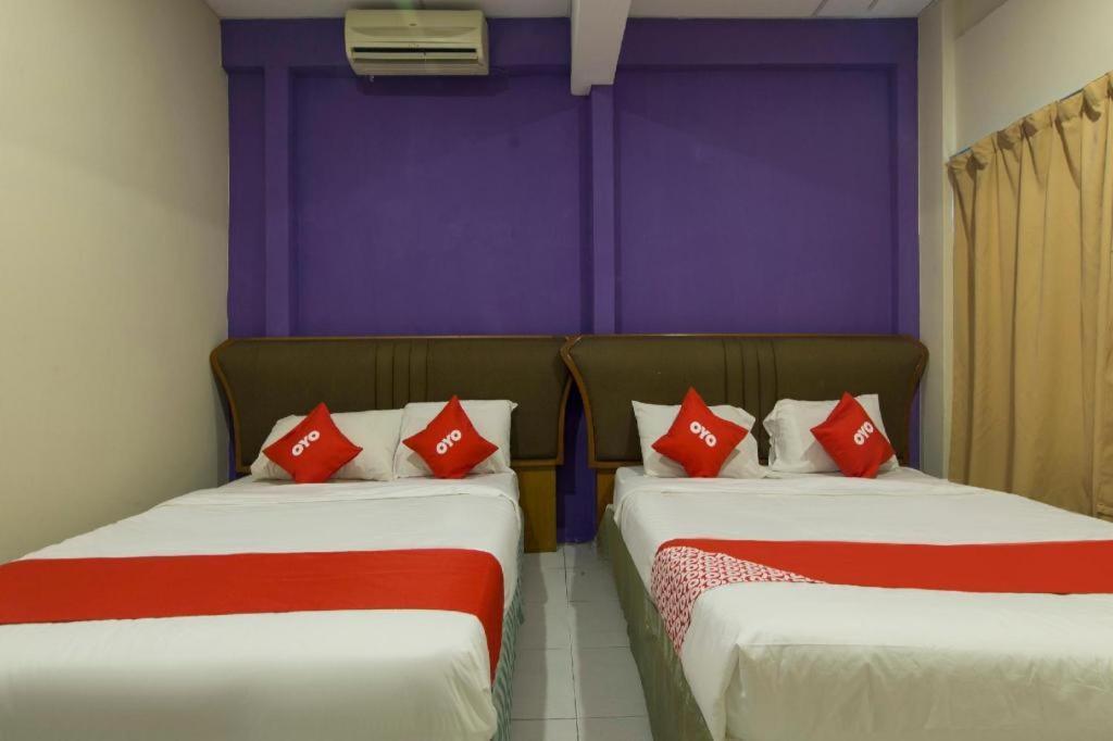 Oyo 44100 Hotel Casavilla Petaling Jaya Exterior photo